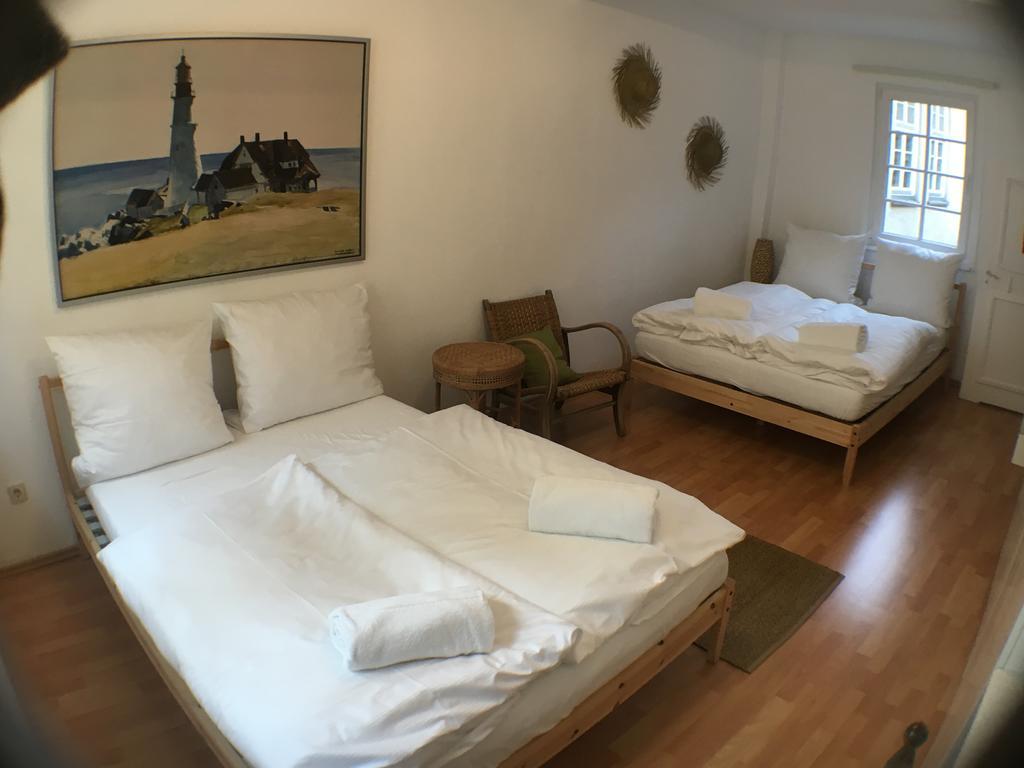 Privatzimmer In Bester Altstadtlage Tübingen Chambre photo